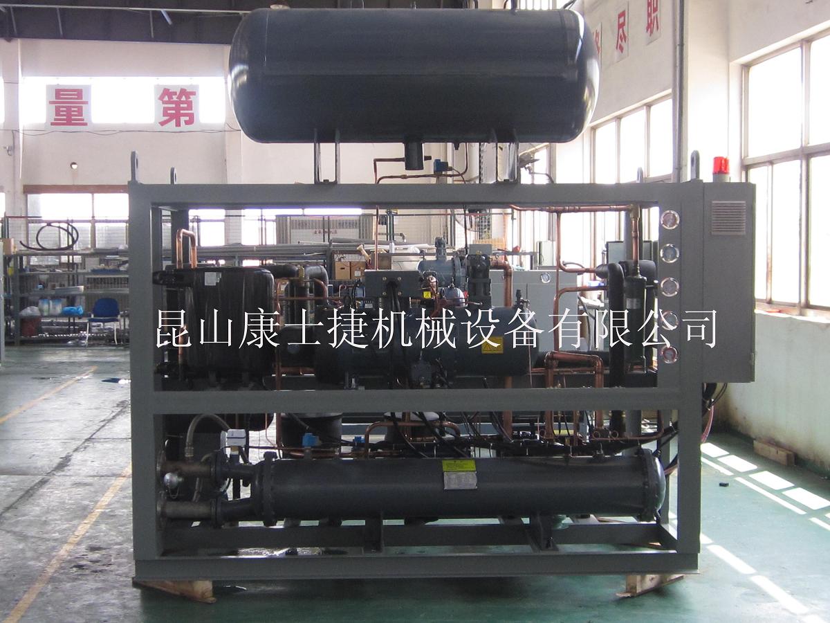 四川制藥業(yè)用低溫復(fù)疊冷水機(jī)組
